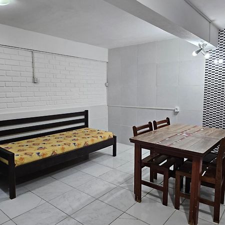 Sunshine Residencial Apartment บอมบินญัส ภายนอก รูปภาพ