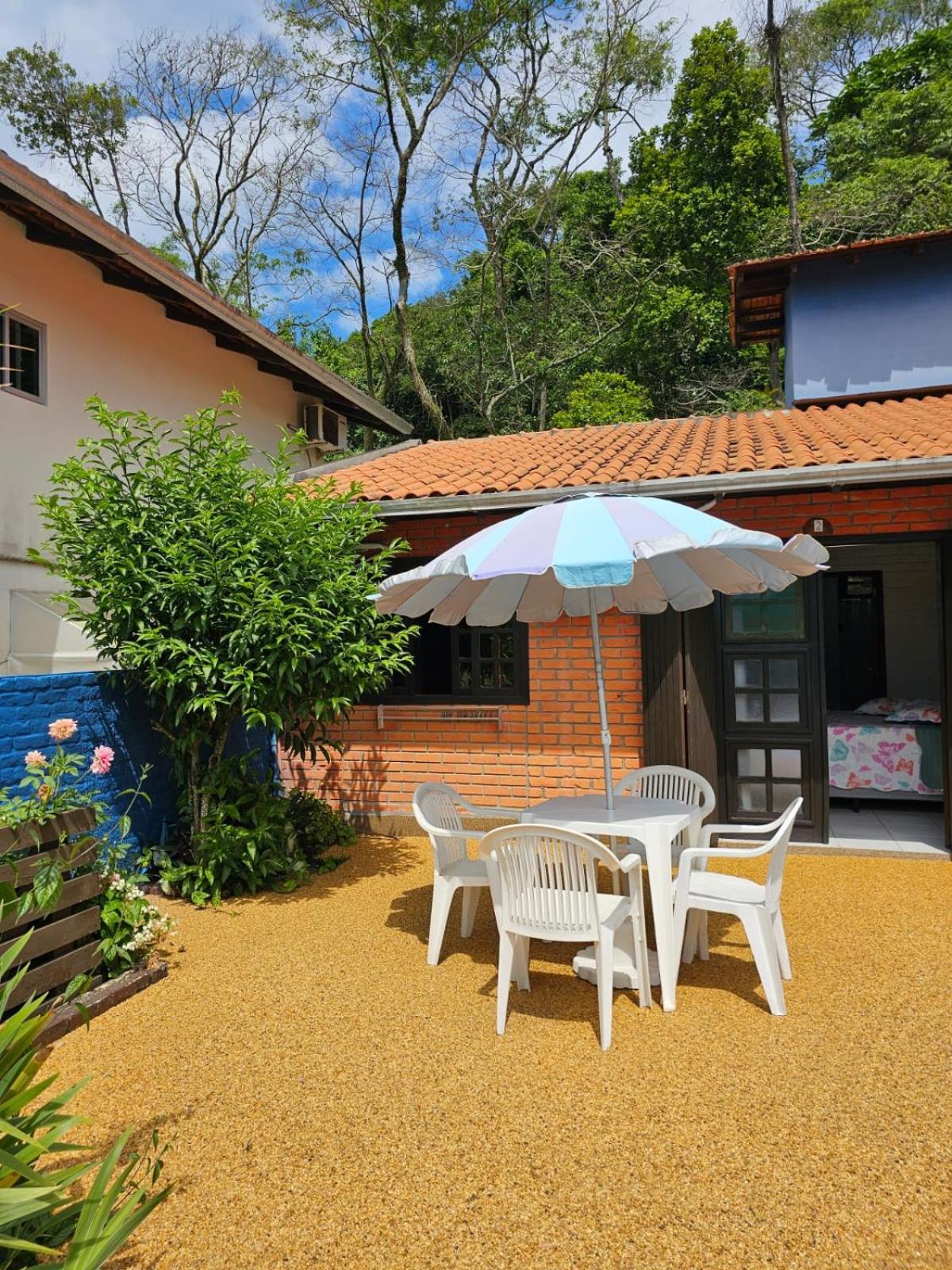 Sunshine Residencial Apartment บอมบินญัส ภายนอก รูปภาพ