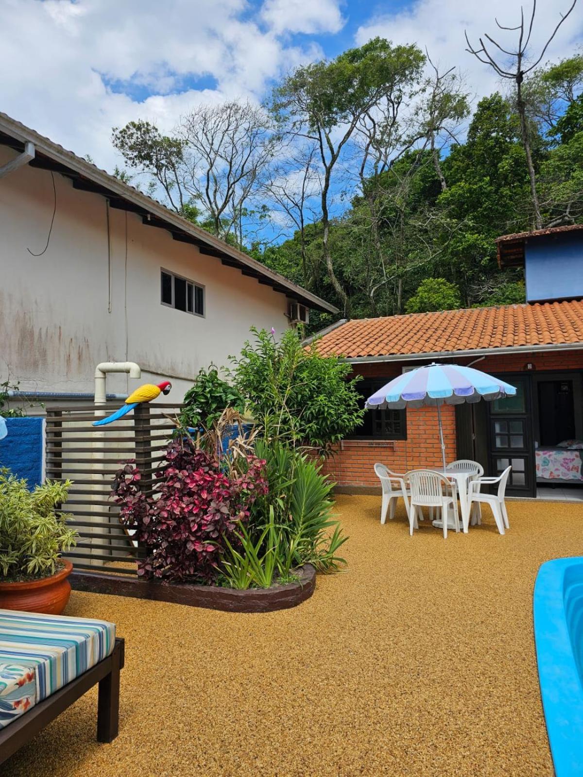 Sunshine Residencial Apartment บอมบินญัส ภายนอก รูปภาพ
