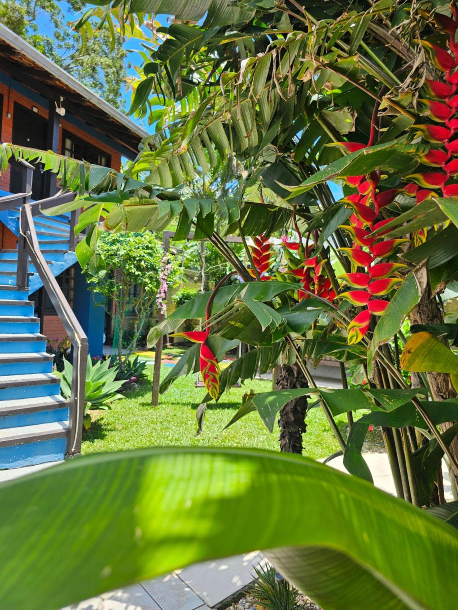 Sunshine Residencial Apartment บอมบินญัส ภายนอก รูปภาพ