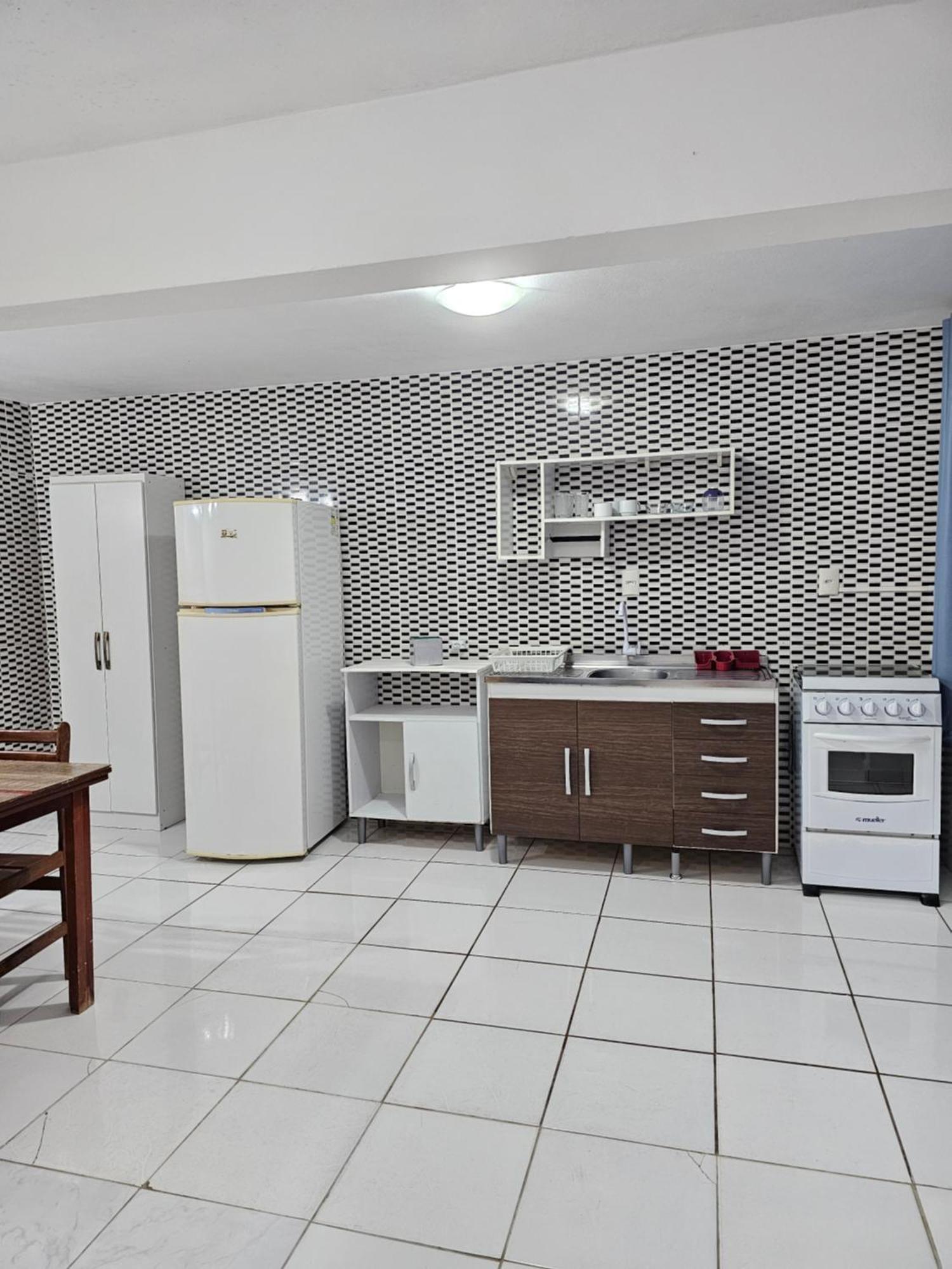 Sunshine Residencial Apartment บอมบินญัส ภายนอก รูปภาพ