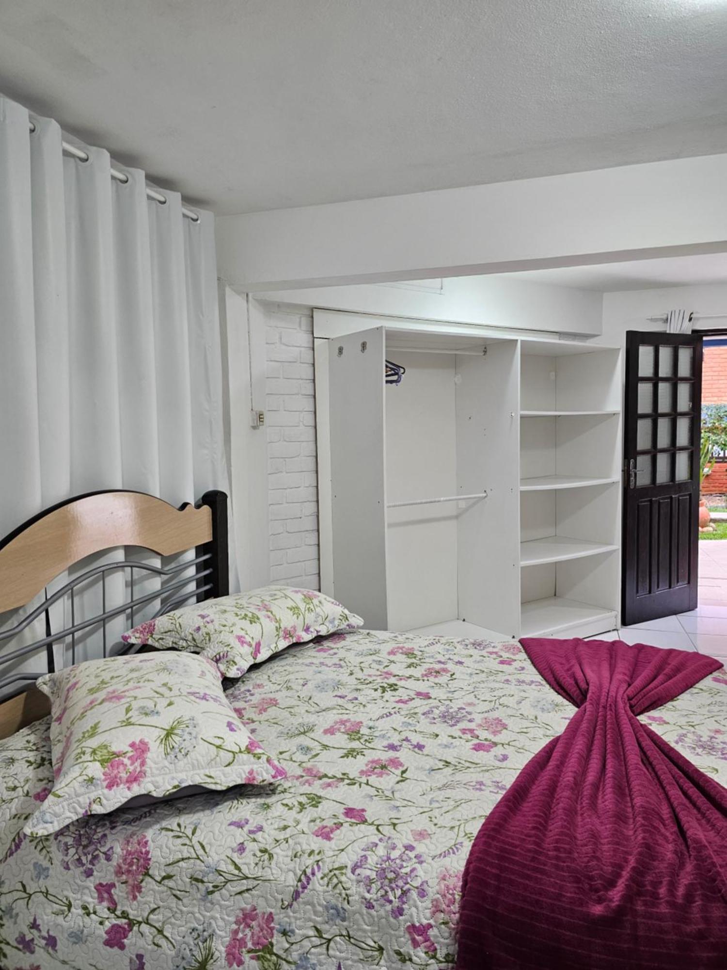 Sunshine Residencial Apartment บอมบินญัส ภายนอก รูปภาพ
