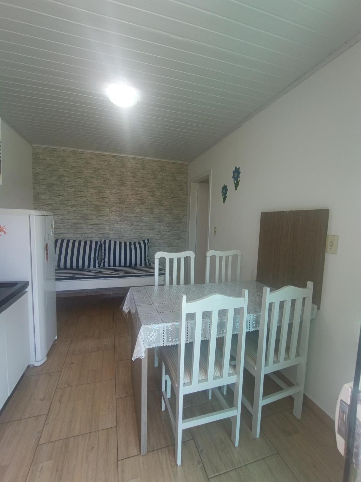 Sunshine Residencial Apartment บอมบินญัส ภายนอก รูปภาพ