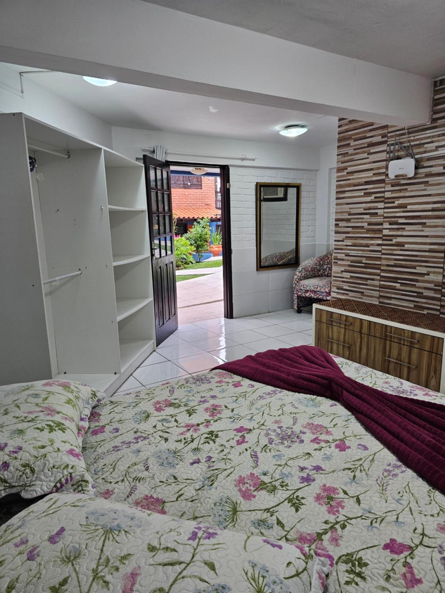 Sunshine Residencial Apartment บอมบินญัส ภายนอก รูปภาพ
