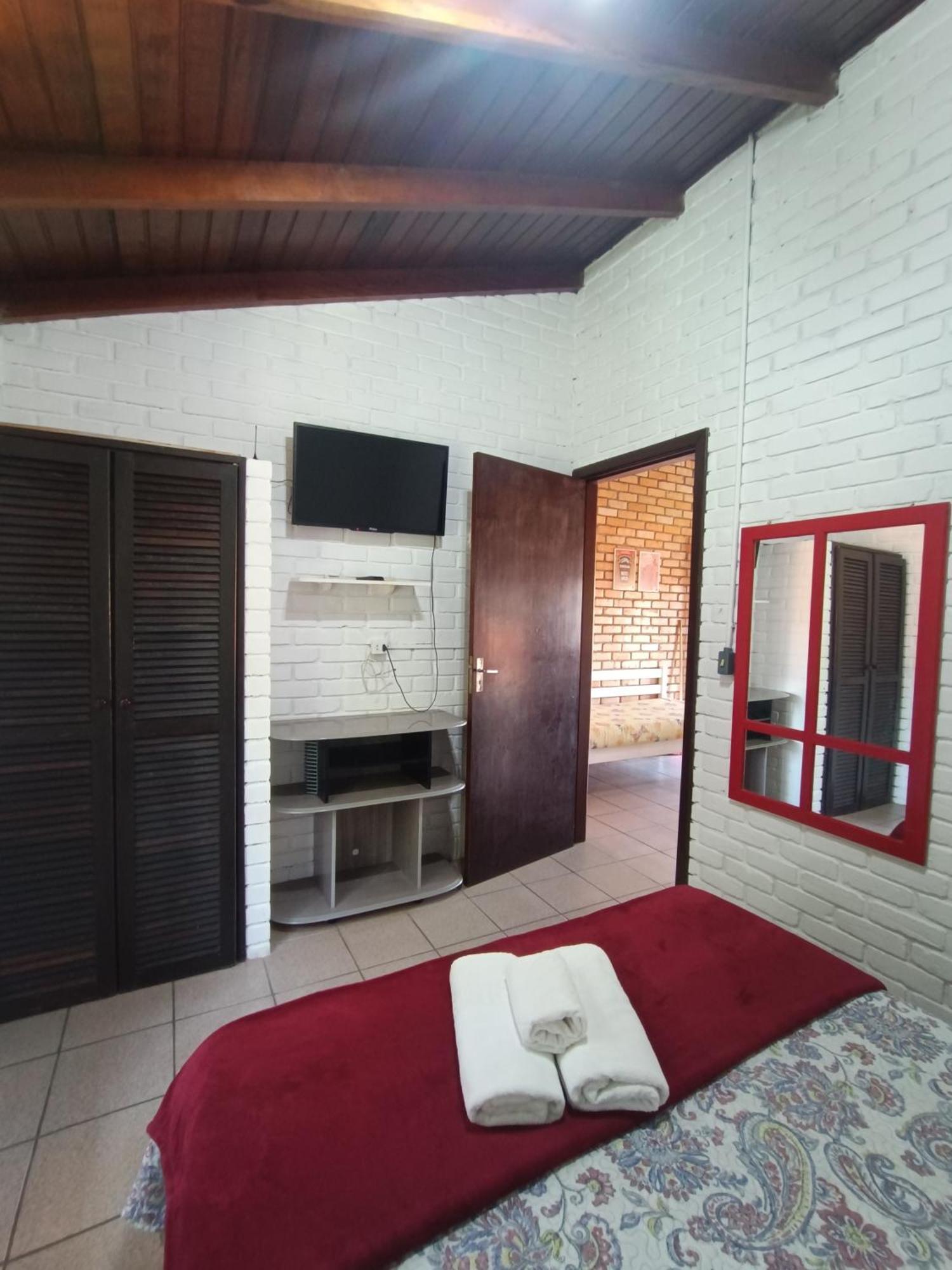 Sunshine Residencial Apartment บอมบินญัส ภายนอก รูปภาพ