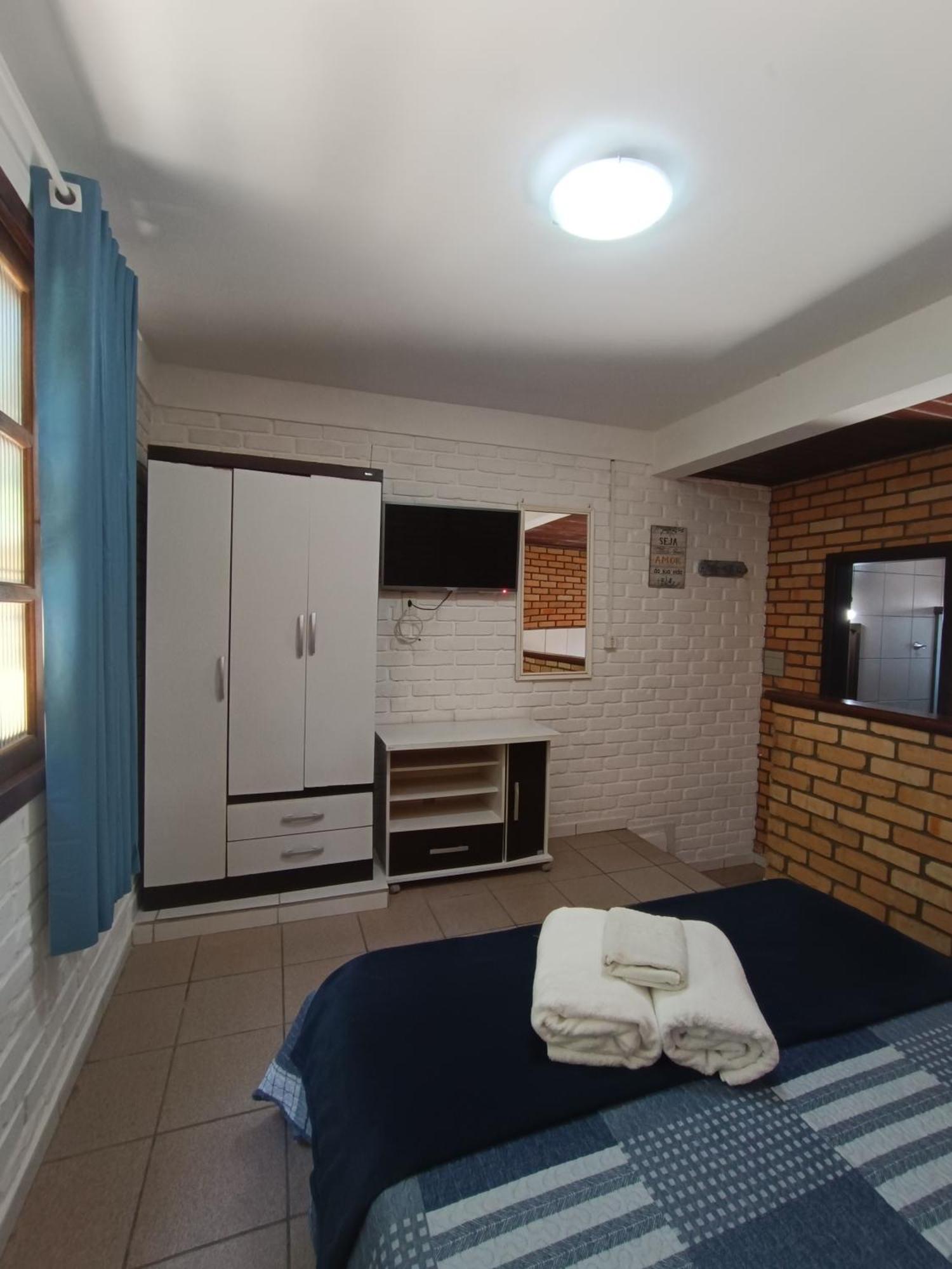 Sunshine Residencial Apartment บอมบินญัส ภายนอก รูปภาพ