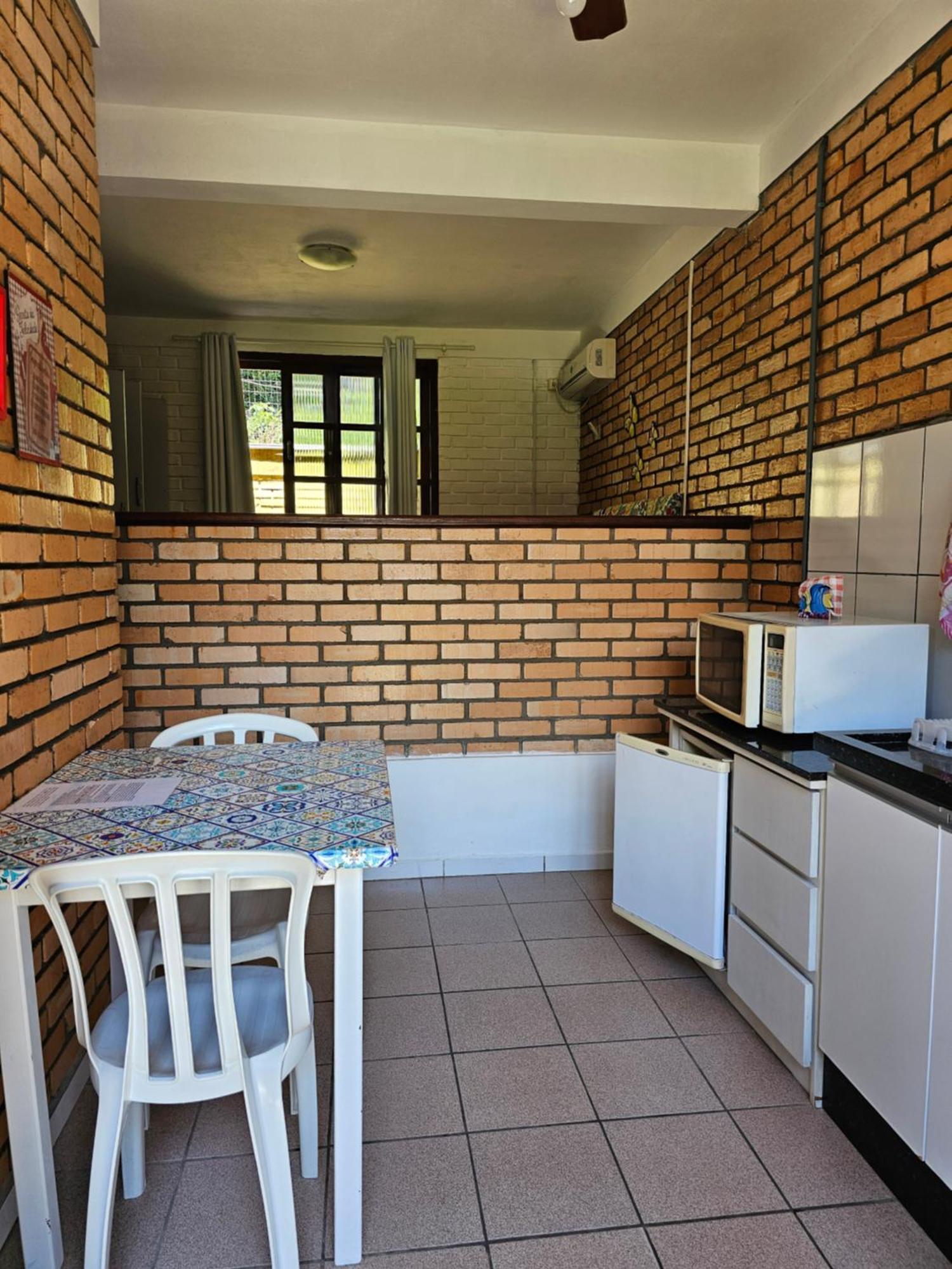 Sunshine Residencial Apartment บอมบินญัส ภายนอก รูปภาพ
